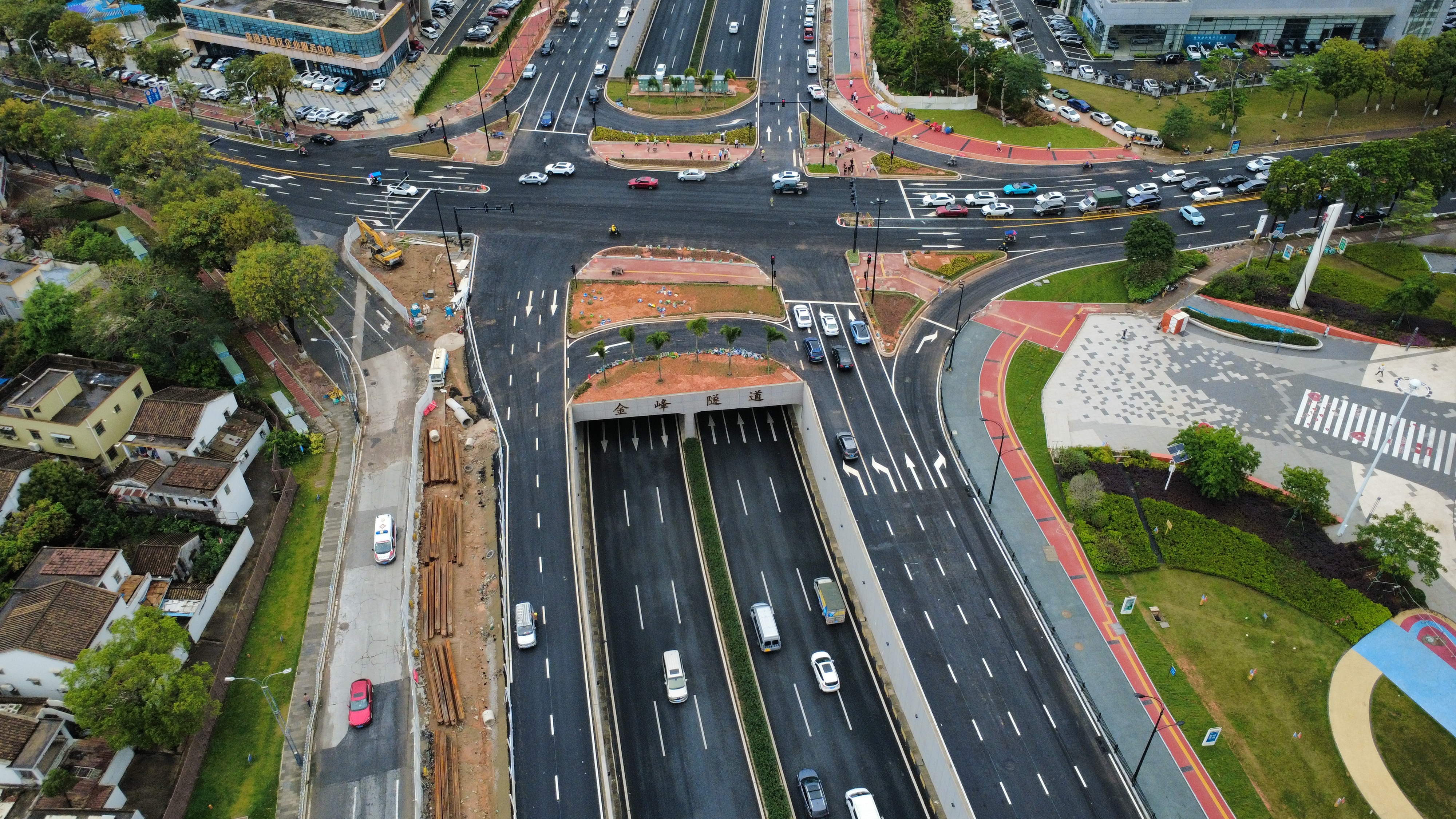 金峰隧道.jpg
